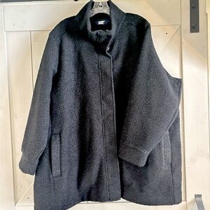 NWT- Womens Lands End Boucle Fleece Coat, Womens size 3x, color is Black
